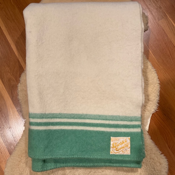 Vintage Witney cream and green wool blanket - Picture 4 of 14